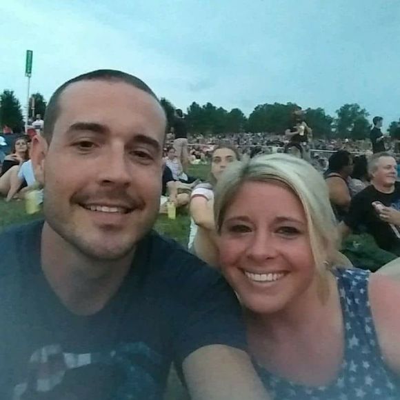 Meet your Posher, Melissa - Picture 1 of 1